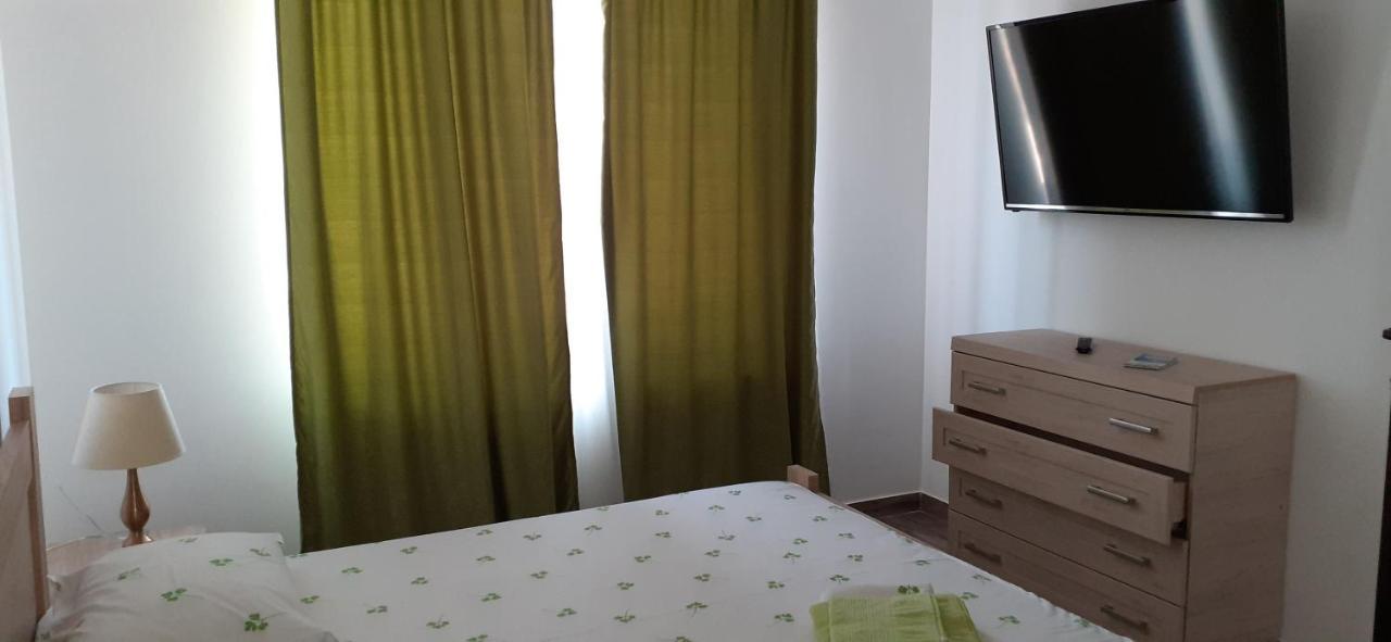 Splendid Aparthotel Нэводари Экстерьер фото